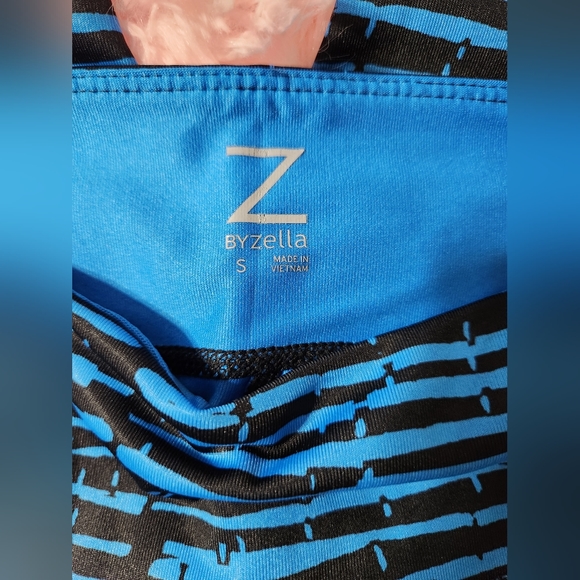 Zella Blue and Black Zebra Stripe Crop Leggings - Picture 3 of 3